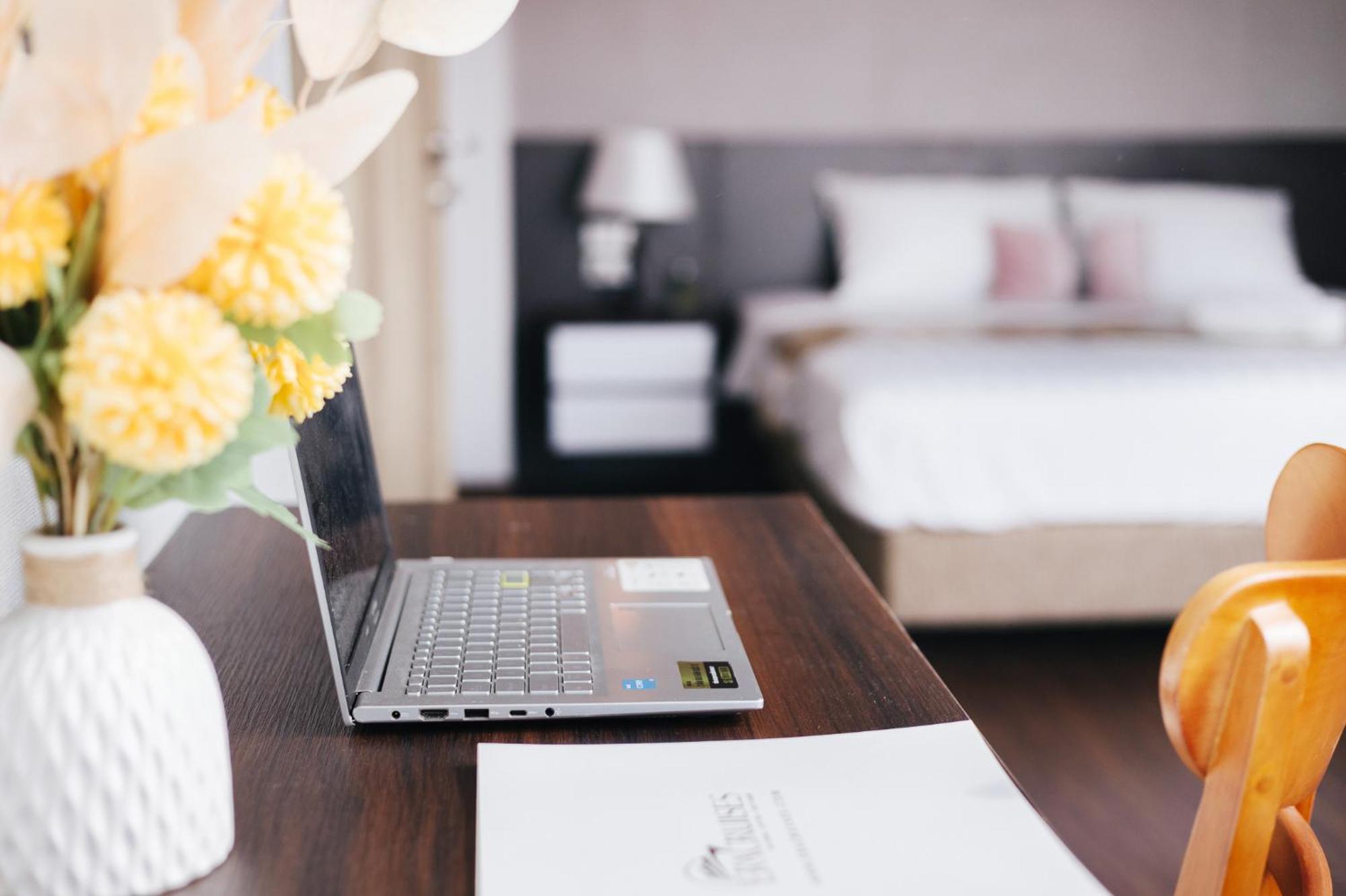 Ivy Hotel & Apartment - Stay 24H 하노이 외부 사진